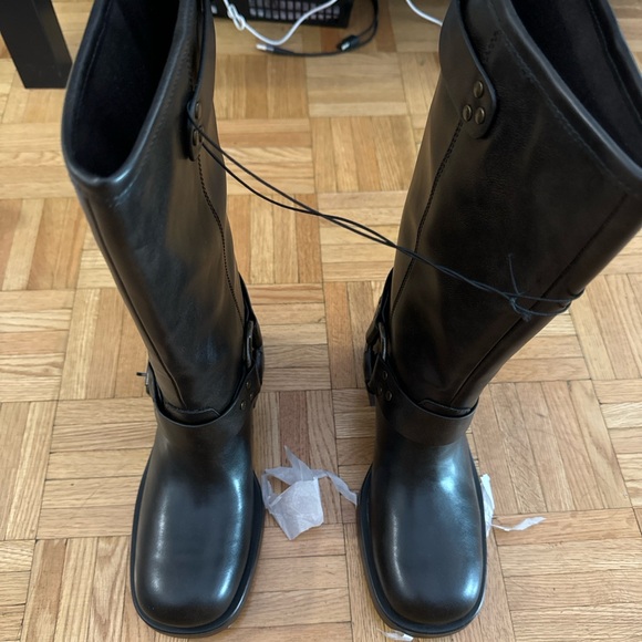 H&M boots - Picture 3 of 4